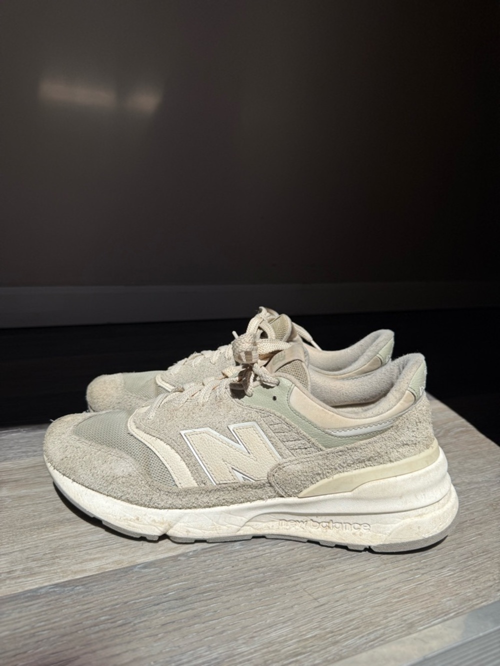 New Balance 997R Tan Suede & Mesh Sneakers Mens Size 12 Green Beige